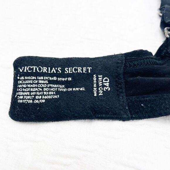 BUY 1 GET 1 FREE Victorias Secret 34d no wire charm soft - Picture 7 of 8